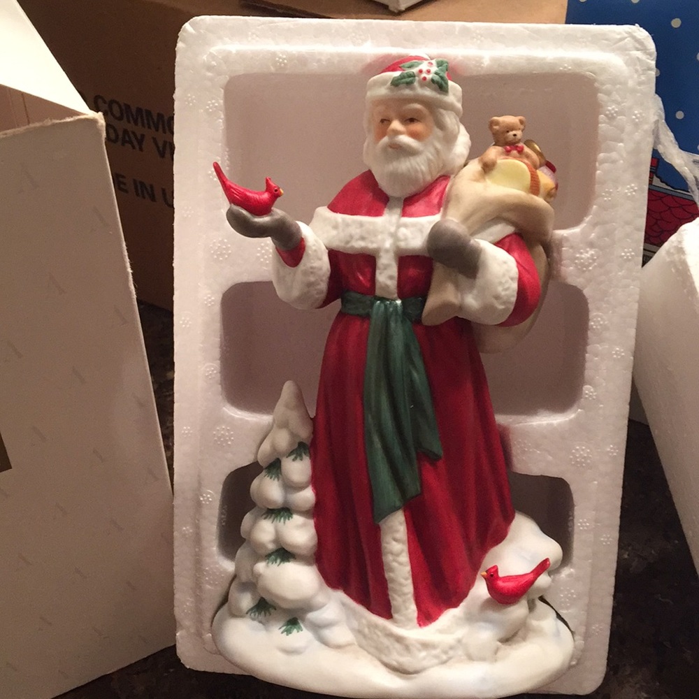 Porcelain Santa - Picture 1 of 4
